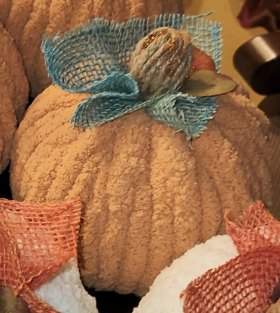 CHUNKY YARN PUMPKIN ORANGE