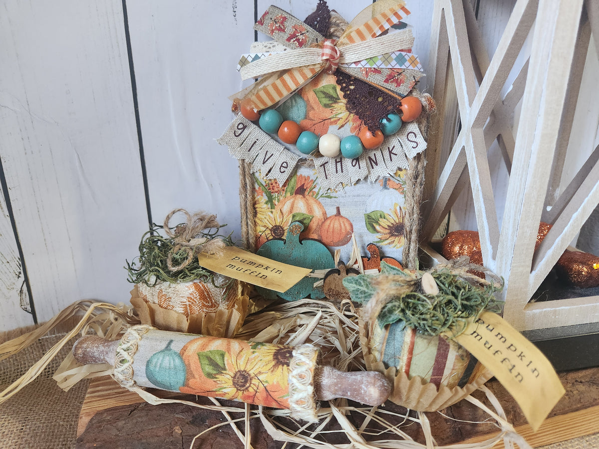 TIER TRAY FALL THANKSGIVING 4PK GIVE THANKS BANNER BUNDLE
