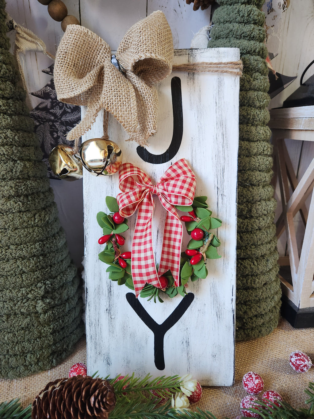 CHRISTMAS WOODEN SIGN_LEANER, JOY (BLK)