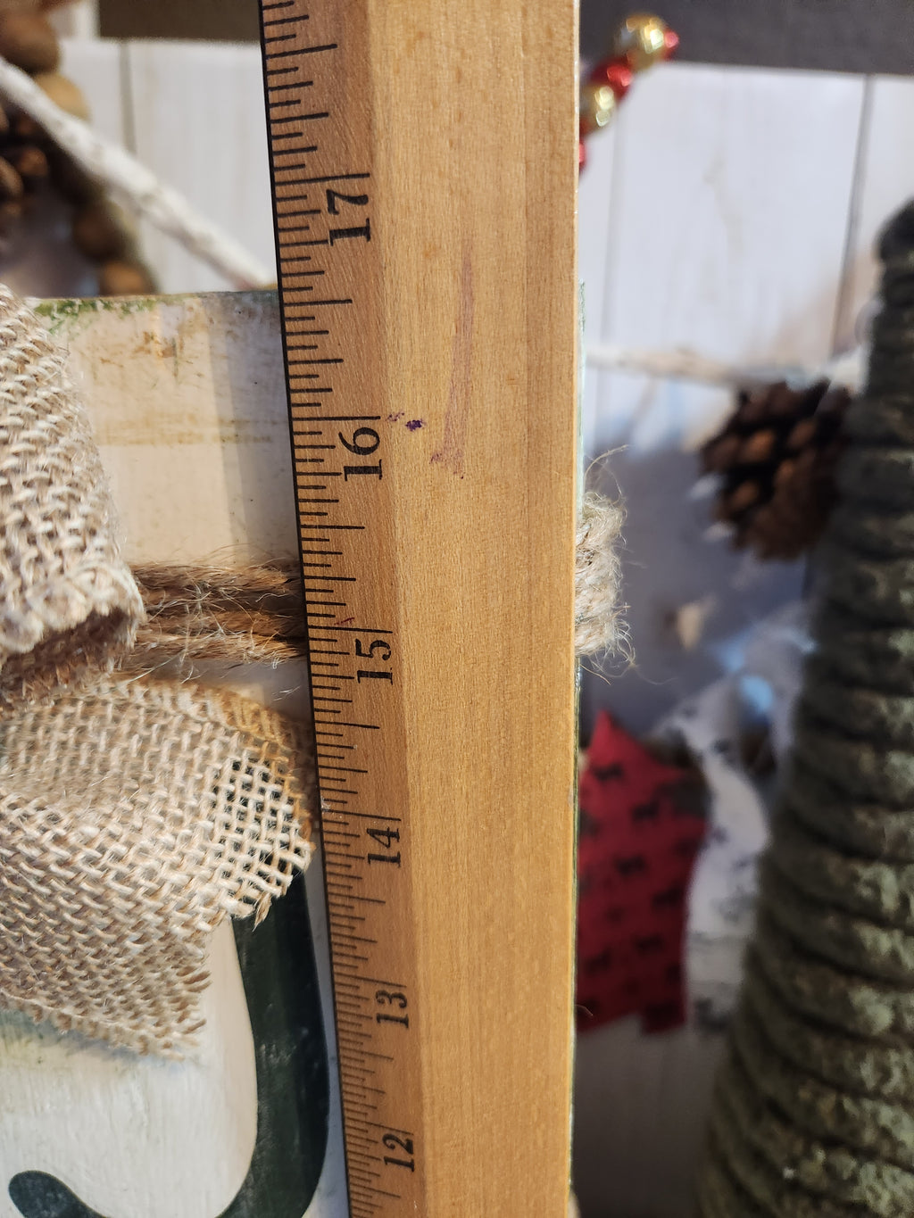 CHRISTMAS WOODEN SIGN_LEANER, JOY (GRN)