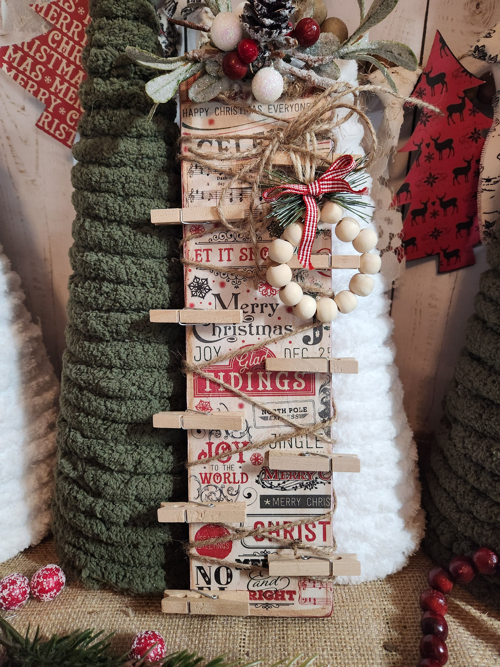 CHRISTMAS CARD HOLDER CHRISTMAS GREETINGS