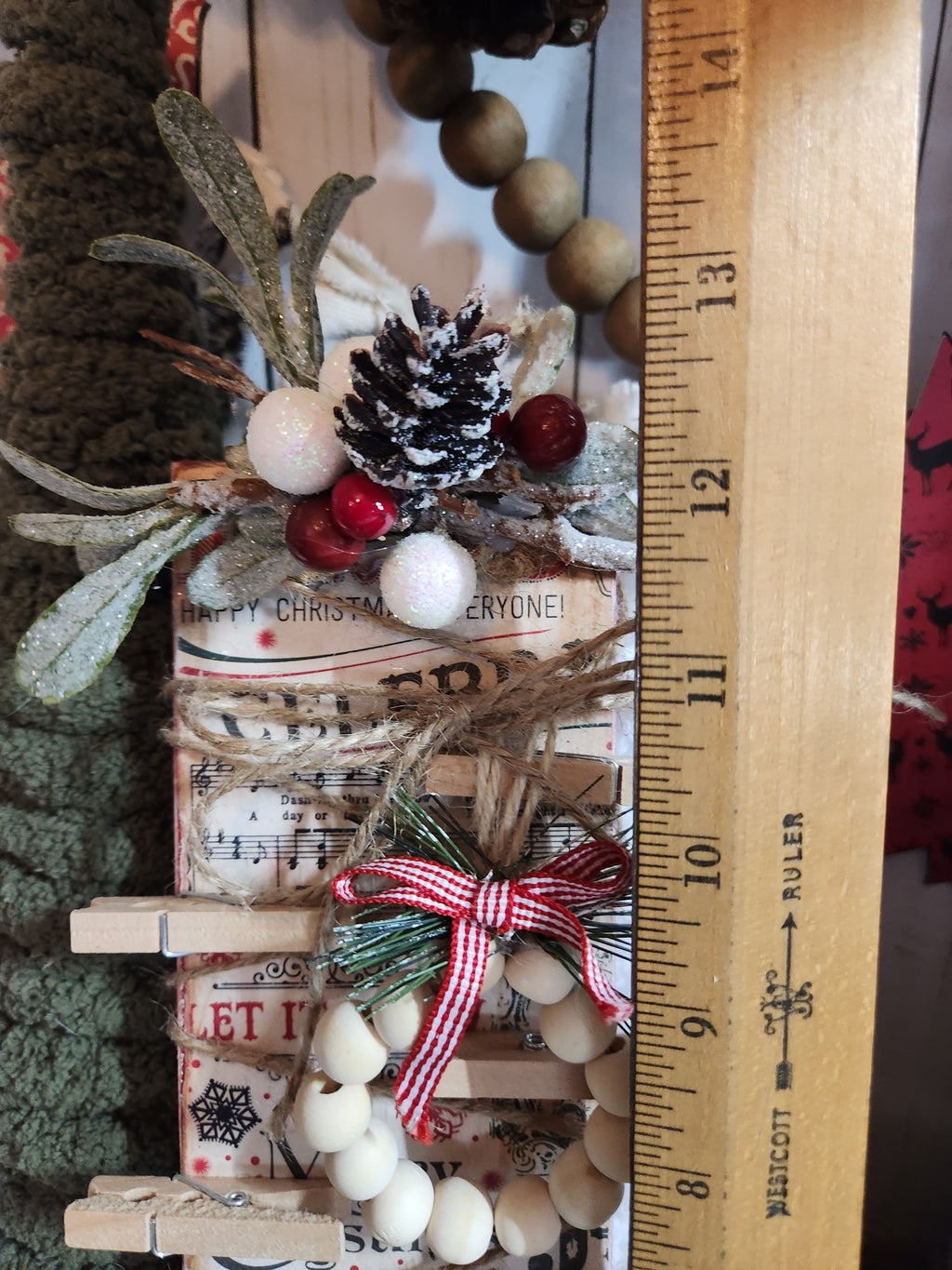 CHRISTMAS CARD HOLDER CHRISTMAS GREETINGS